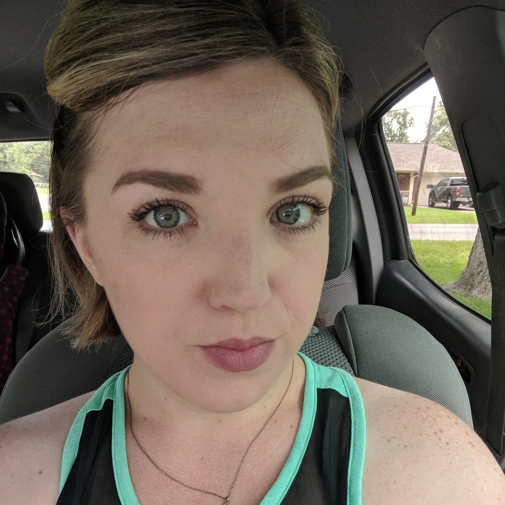 Meet your Posher, Stephanie